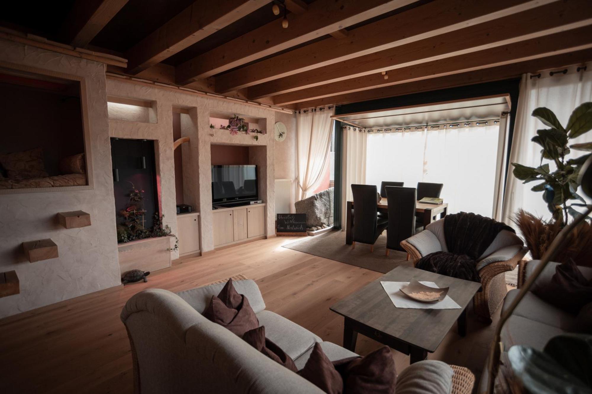 Suedlaendisches Chalet Mit Hauseigener Sauna Viechtach Exterior photo